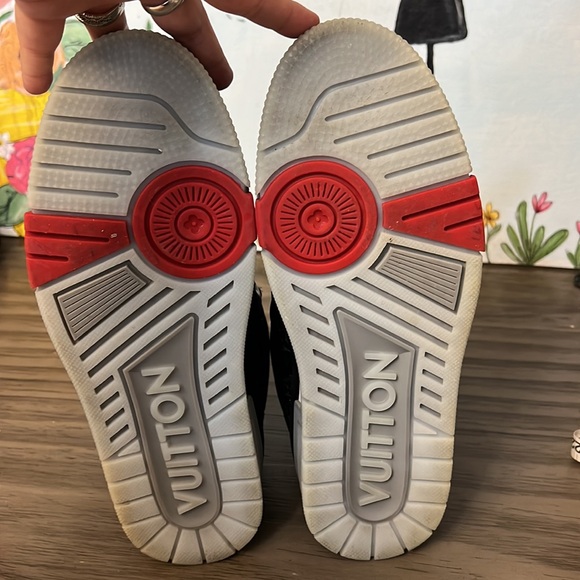 LOUIS VUITTON ECLIPSE TRAINERS 9 - Picture 12 of 16